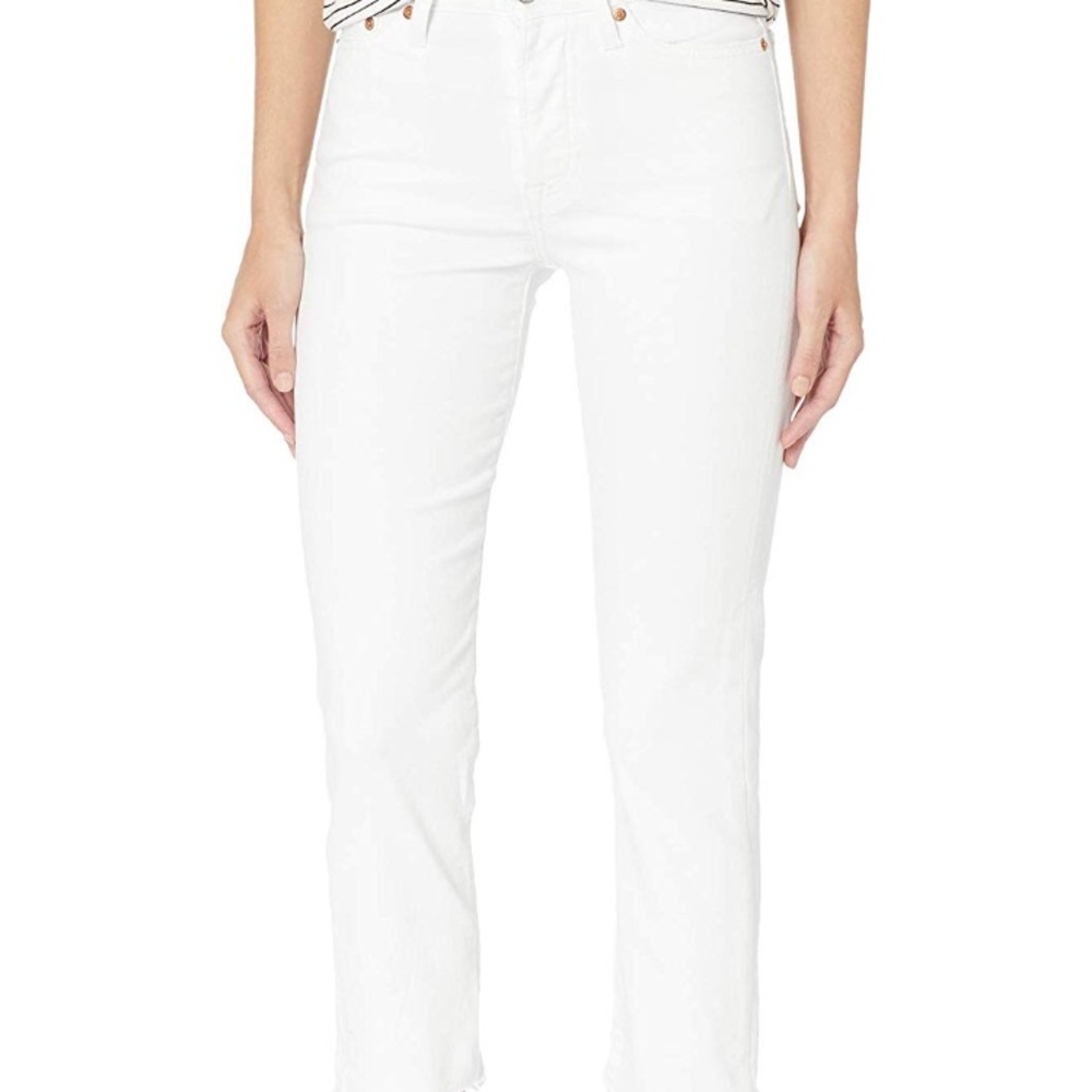 BNWT Levi’s Wedgie fit jeans